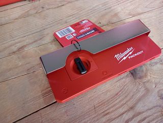 Milwaukee - Soporte para herramientas con clip