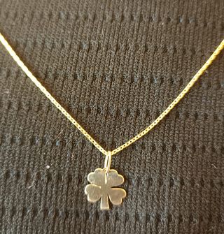 PENJOLL TREBOL ORO