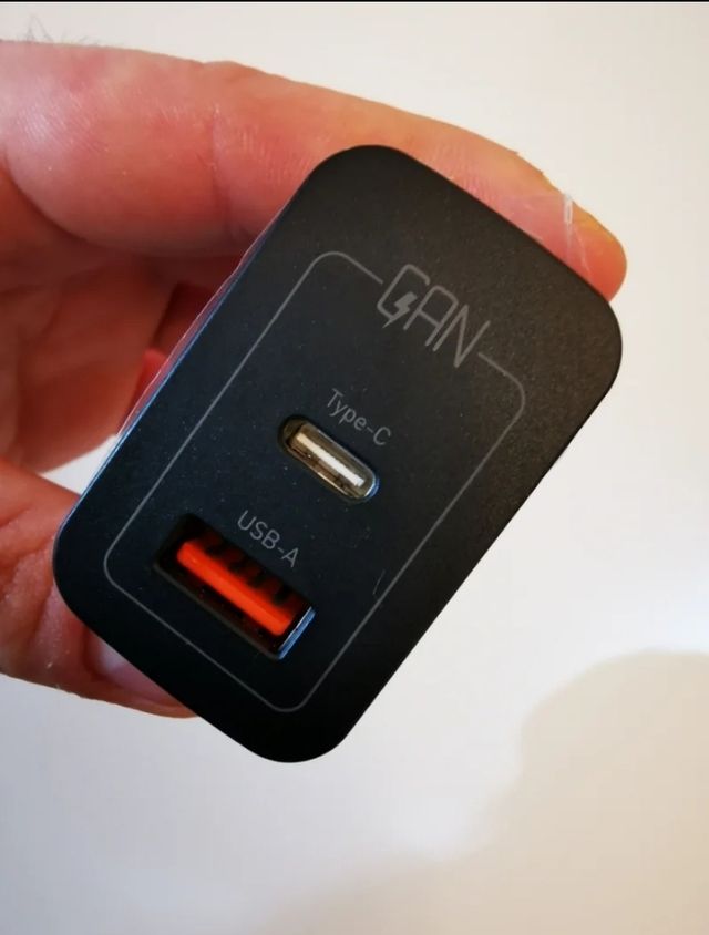 📱🔌CARGADOR 33W ESSAGER