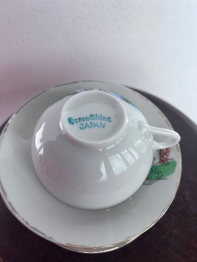 set due tazzine con piatti vintage giapponesi