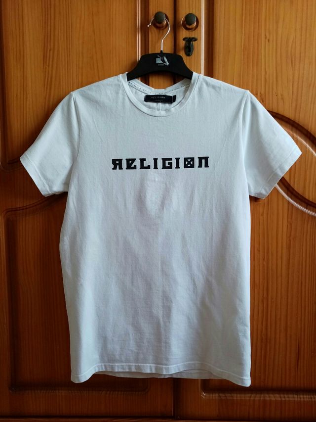 3 Camisetas - Religion