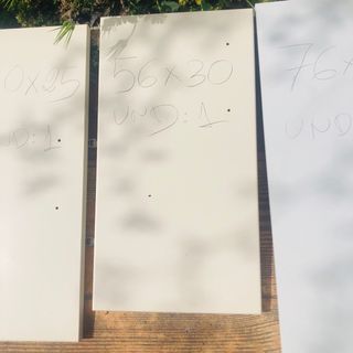 Puertas y baldas de cocina