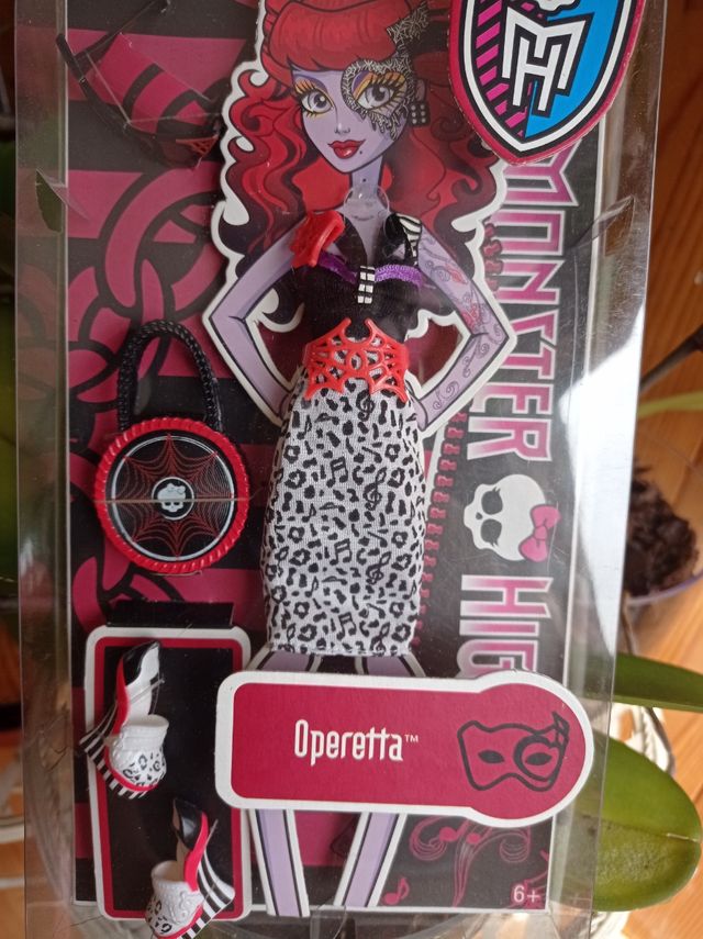 Monster High,ropa Operetta
