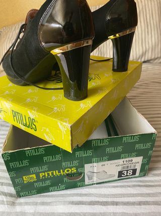Zapatos negros tipo oxford n38