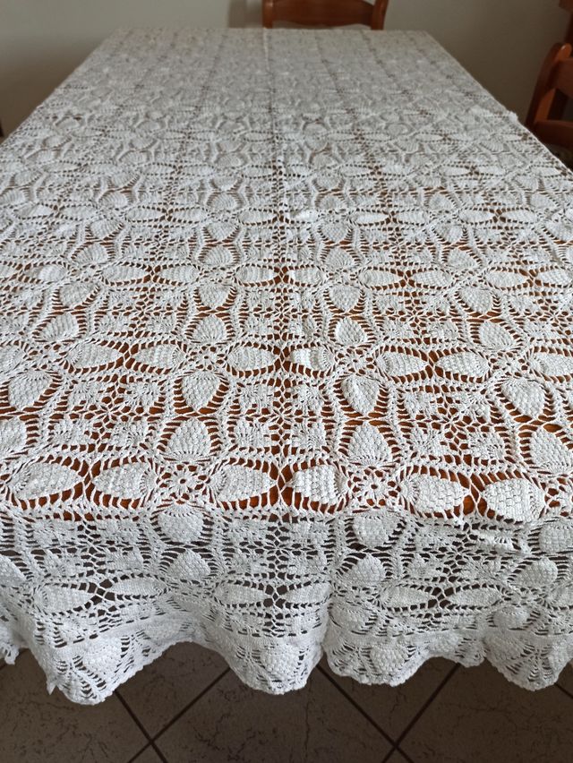 Tovaglia pizzo uncinetto fatta a mano