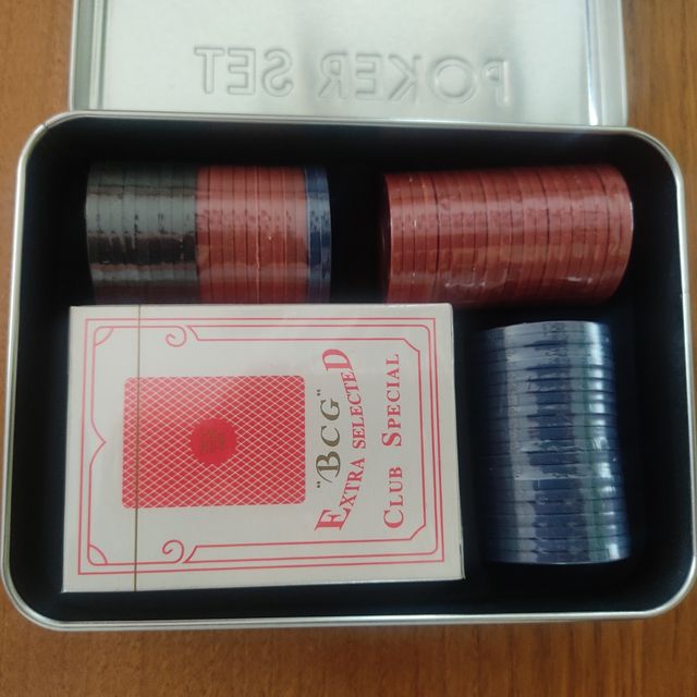 Set de poker caja metálica 