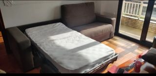 Sofá cama con 2 camas individuales marca Zardá