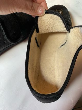 pantofole con velcro per nonne