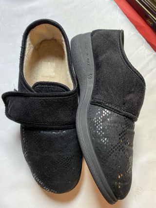 pantofole con velcro per nonne