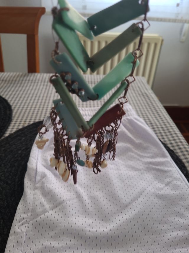 LAGA collar y pendientes