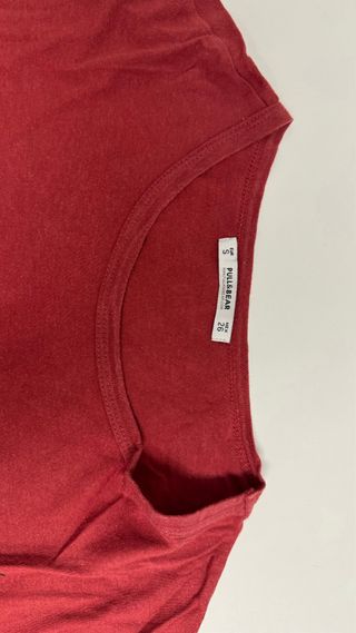Camiseta de manga corta granate, Pull and Bear