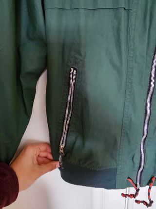 Cazadora verde de PullandBear 
