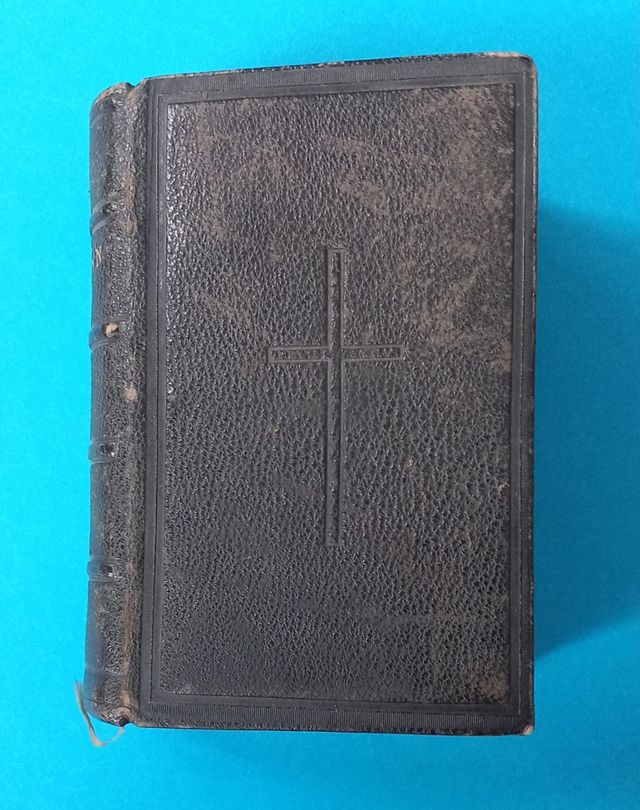 Devocionario antiguo