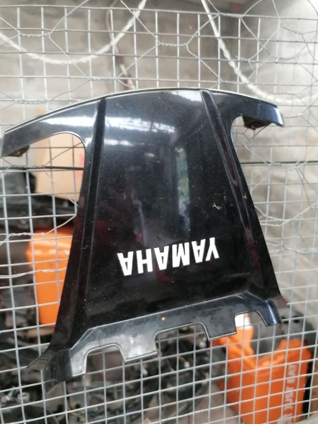 Tapa trasera Yamaha xmax 2006