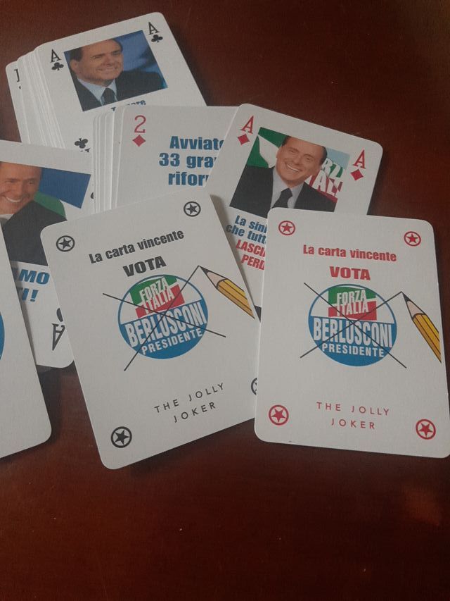 Carte da poker Forza Italia-Berlusconi presidente