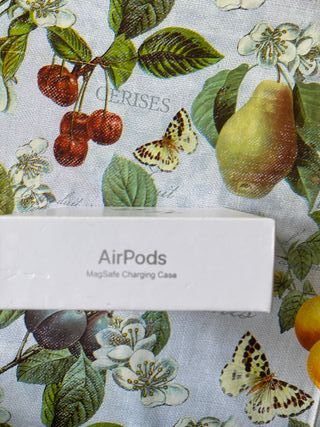 Apple AirPods 3°gen con custodia ricarica MagSafe