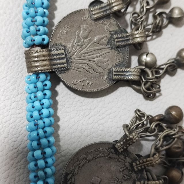 Collana afghana vintage e unica.