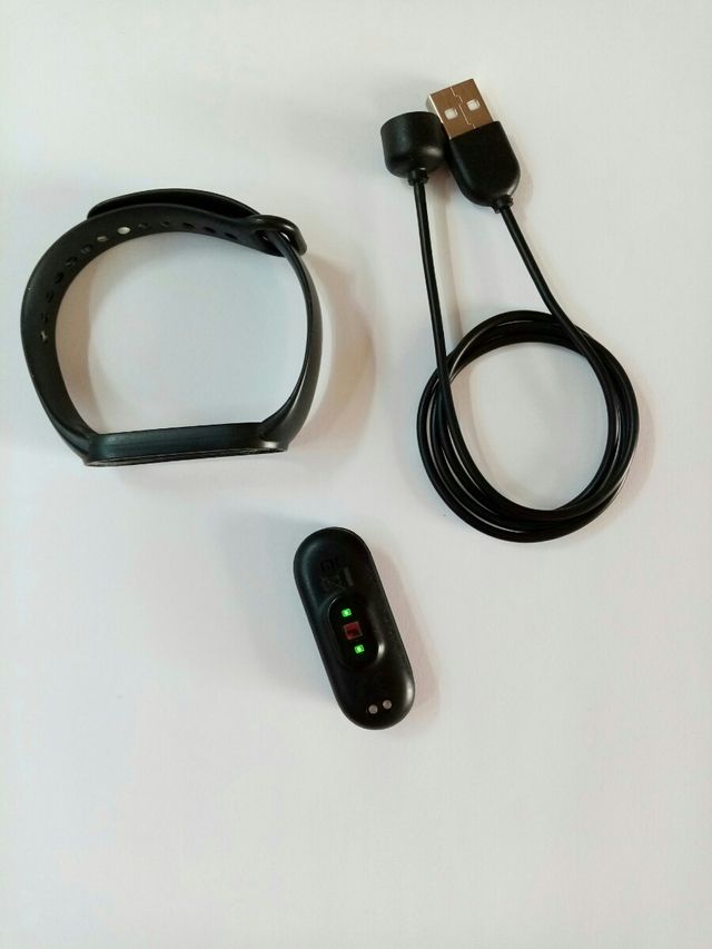 Xiaomi Mi Band 5+1Auricular.