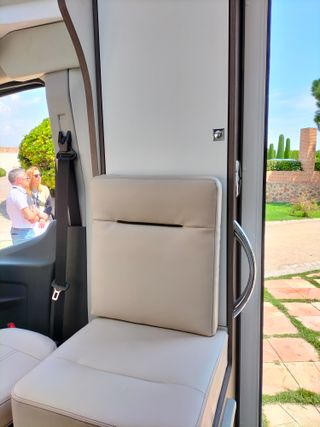 Autocaravana Benimar Yrteo 861 camas gemelas