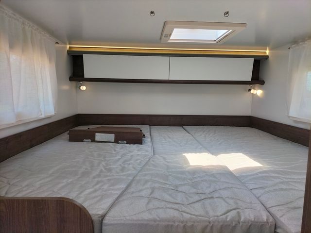 Autocaravana Benimar Yrteo 861 camas gemelas 