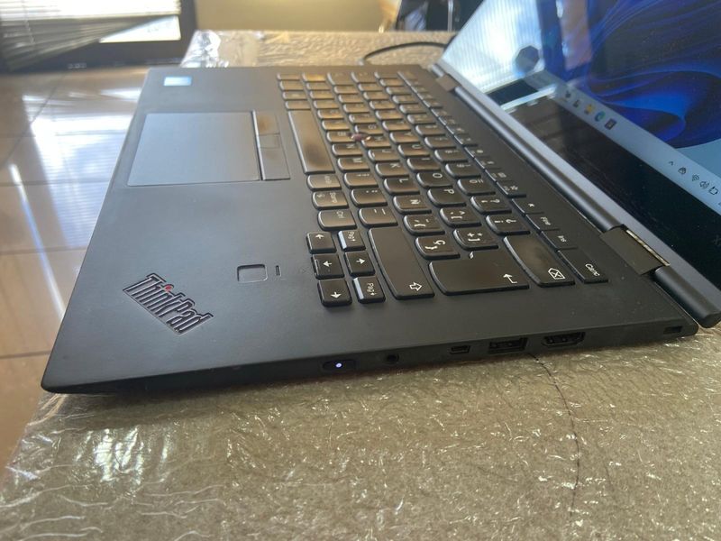 LENOVO YOGA X1 G3 I5 I5 8350U 8 RAM 256 NVME afbeelding 3