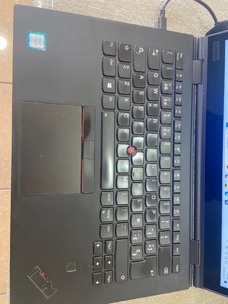 LENOVO YOGA X1 G3 I5 I5 8350U 8 RAM 256 NVME afbeelding 8