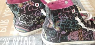 Converse graffiti