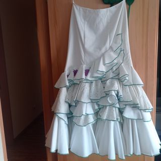 Falda de flamenca blanca