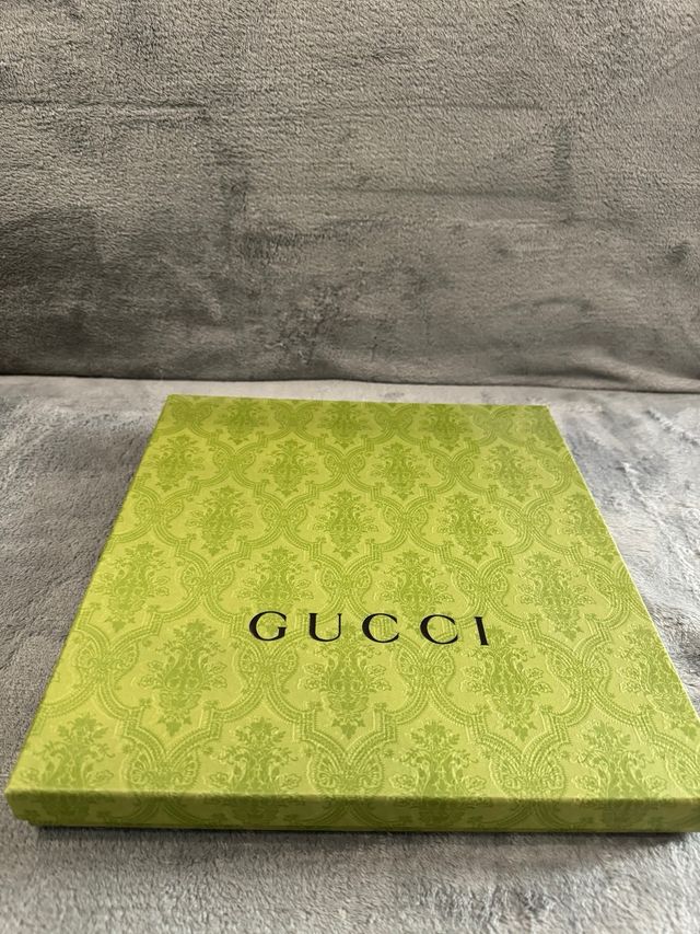 Caixa de camisas GUCCI