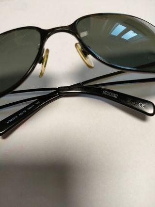 Occhiali da sole vintage Moschino