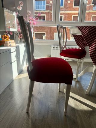 Butaca blanca y roja