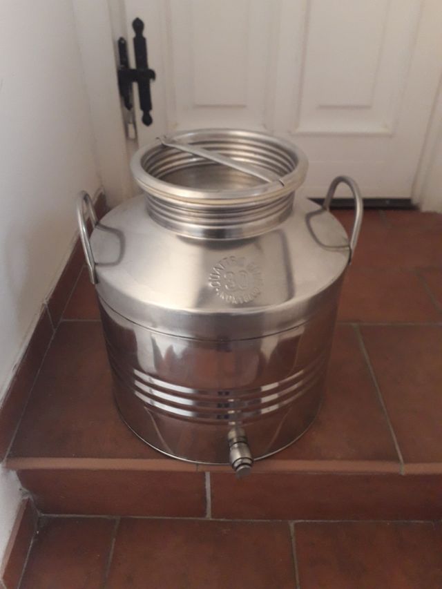 Bidone per olio può contenere 30 litri