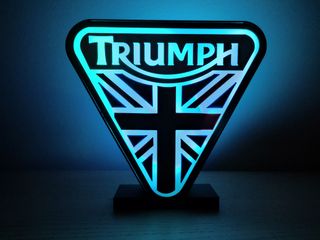 TRIUMPH LUMINOSO