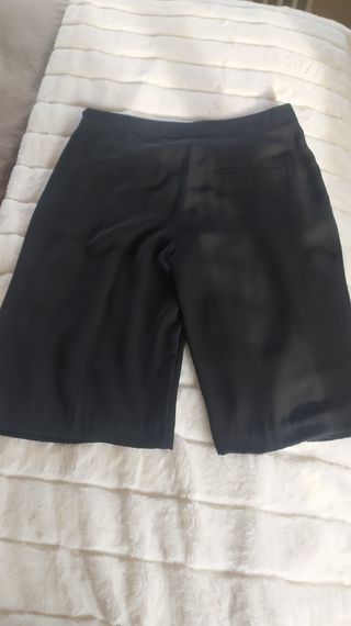 Se vende bermuda tipo traje