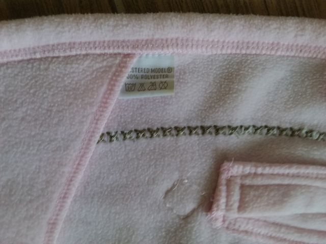 Poncho con cappuccio per bambina piccola