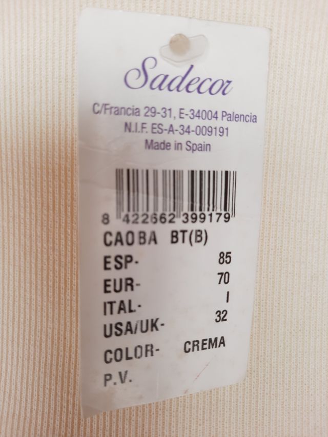 Bikini Evelyn con etiquetas.