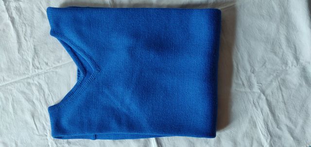 Maglione in lana confezionato a mano capo unico