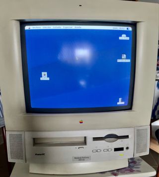 Macintosh Performa 5260/120