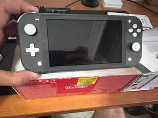 NINTENDO Switch Lite + Zelda TOTK