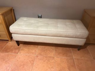 Banqueta pie de cama