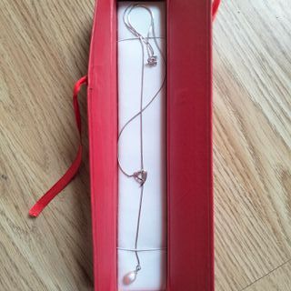 Collar de plata