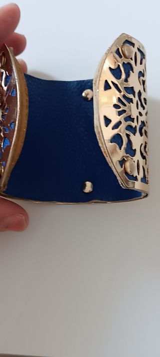 Brazalete Tallado