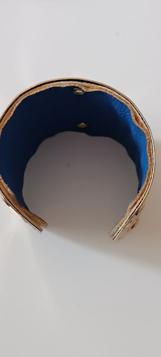 Brazalete Tallado