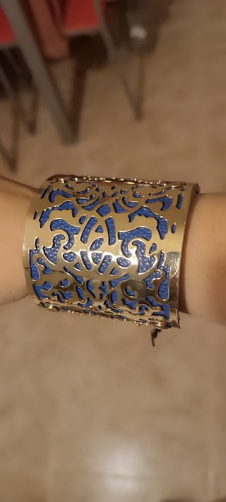 Brazalete Tallado