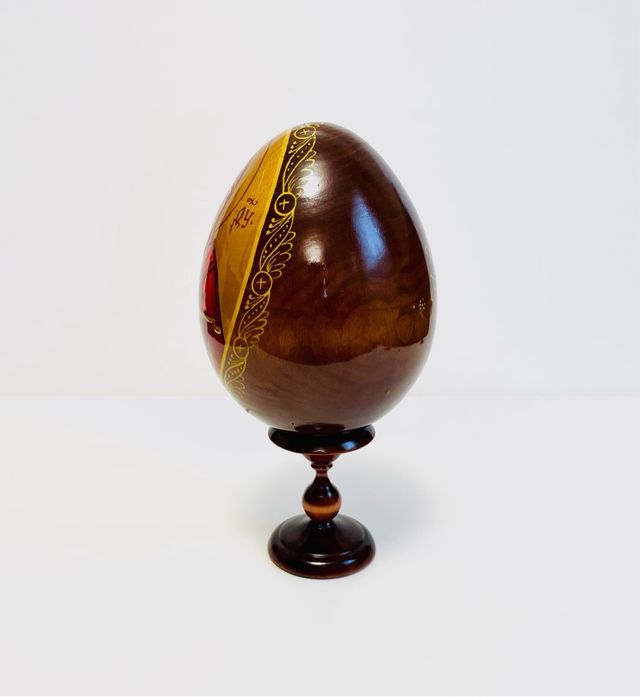 Uovo russo dipinto a mano