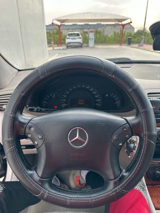 Mercedes-Benz Clase C200 2004