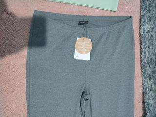 Pantalón y top deportivo Nuevos