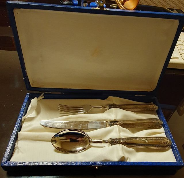 Posate argento ed acciaio