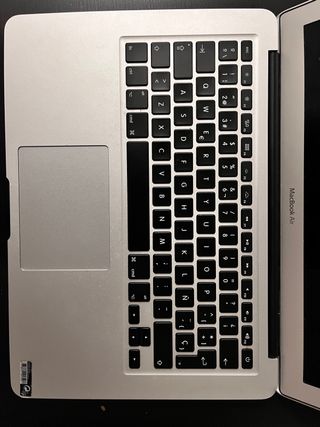 MAC book air (13- inch 2017)