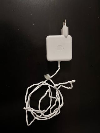 MAC book air (13- inch 2017)